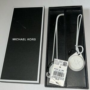 NWT in Box Set of 2 Air Tags Silicone